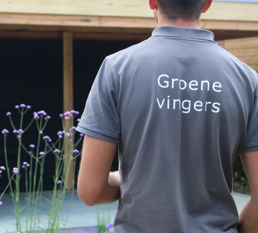 Tuinontwerp, tuinaanleg en tuinonderhoud door Uw Tuin Hoveniers met groene vingers en passie voor groen